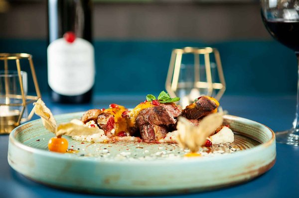 Où découvrir les traditions culinaires des îles Canaries : plats typiques et restaurants recommandés ?